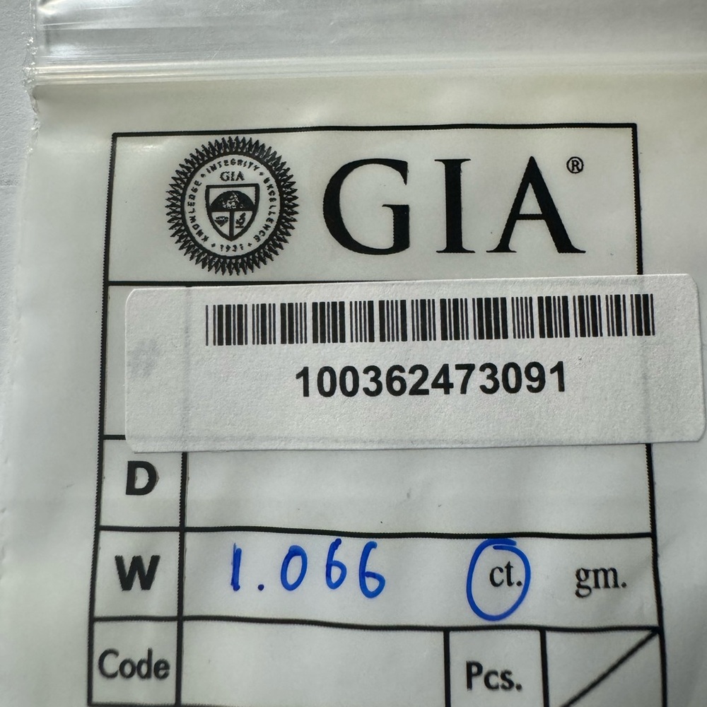 Very Rare 1.066 Carat Ruby, UNTREATED, Natural, Pear Shaped, GIA CERTIFIED - Picture 3 of 5